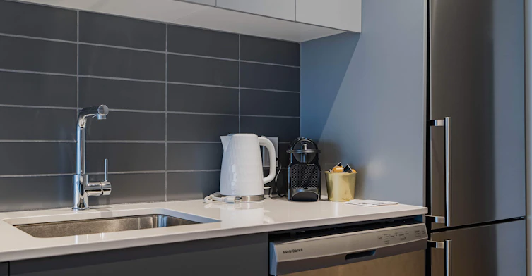 Fully furnished studio-530 Saint Hubert Street, Montréal, QC, H2Y 0B9 - 6