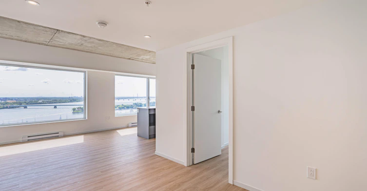 Two bedroom C7-530 Saint Hubert Street, Montréal, QC, H2Y 0B9 - 7