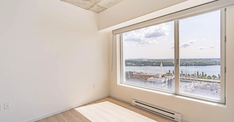 Two bedroom C7-530 Saint Hubert Street, Montréal, QC, H2Y 0B9 - 9
