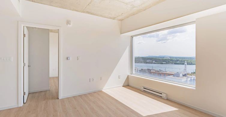 Two bedroom C7-530 Saint Hubert Street, Montréal, QC, H2Y 0B9 - 3