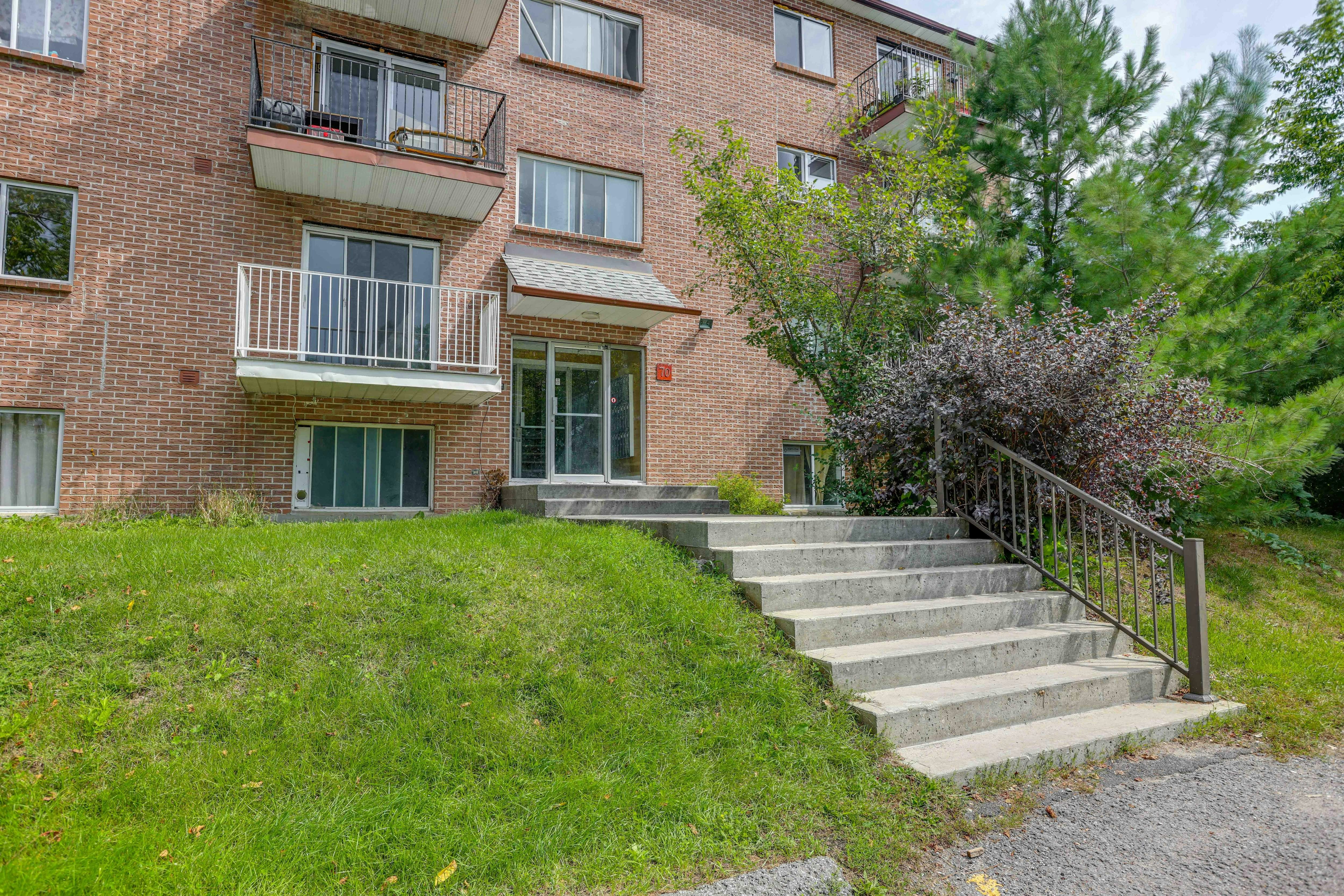 5-70 Rue Des Noisetiers, Gatineau, QC, J9A 3G9
