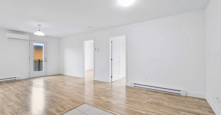 203-550 Rue Notre Dame, Lavaltrie, QC, J5T 1K7 - 2