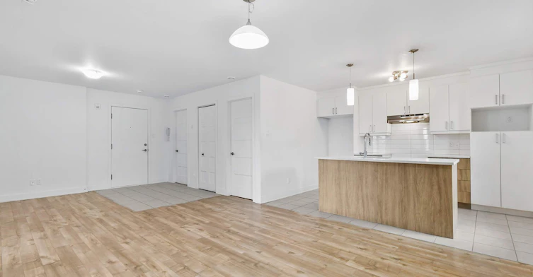 203-550 Rue Notre Dame, Lavaltrie, QC, J5T 1K7 - 5