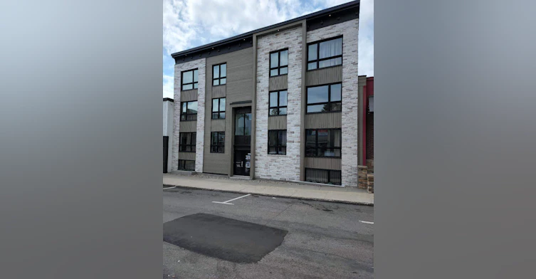 Suite 21-68 Rue Saint Vincent, Sainte-Agathe-des-Monts, QC, J8C 2A6 - 8