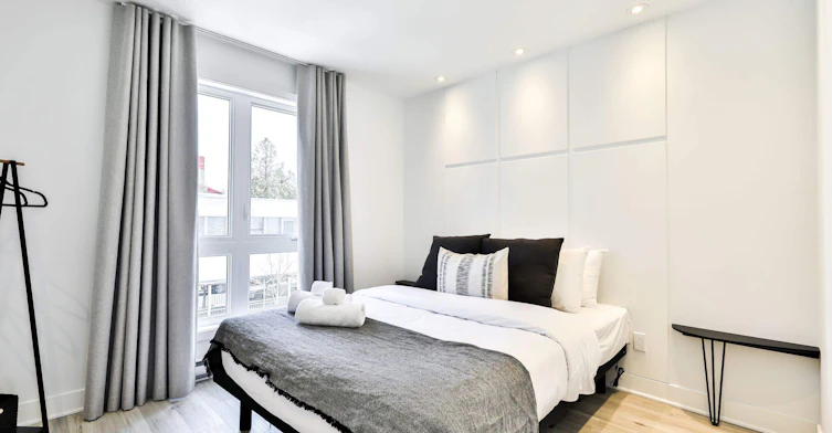 Suite 21-68 Rue Saint Vincent, Sainte-Agathe-des-Monts, QC, J8C 2A6 - 4