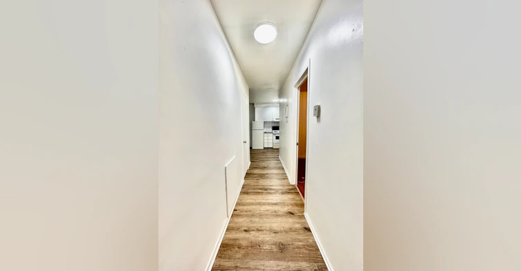 303-4301 Rue De La Roche, Montréal, QC, H2J 3H8 - 3