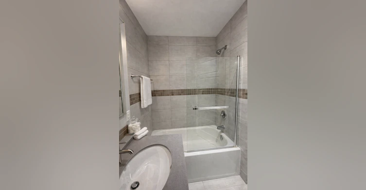 201-3960 Wellington Street, Montréal, QC, H4G 1V3 - 6