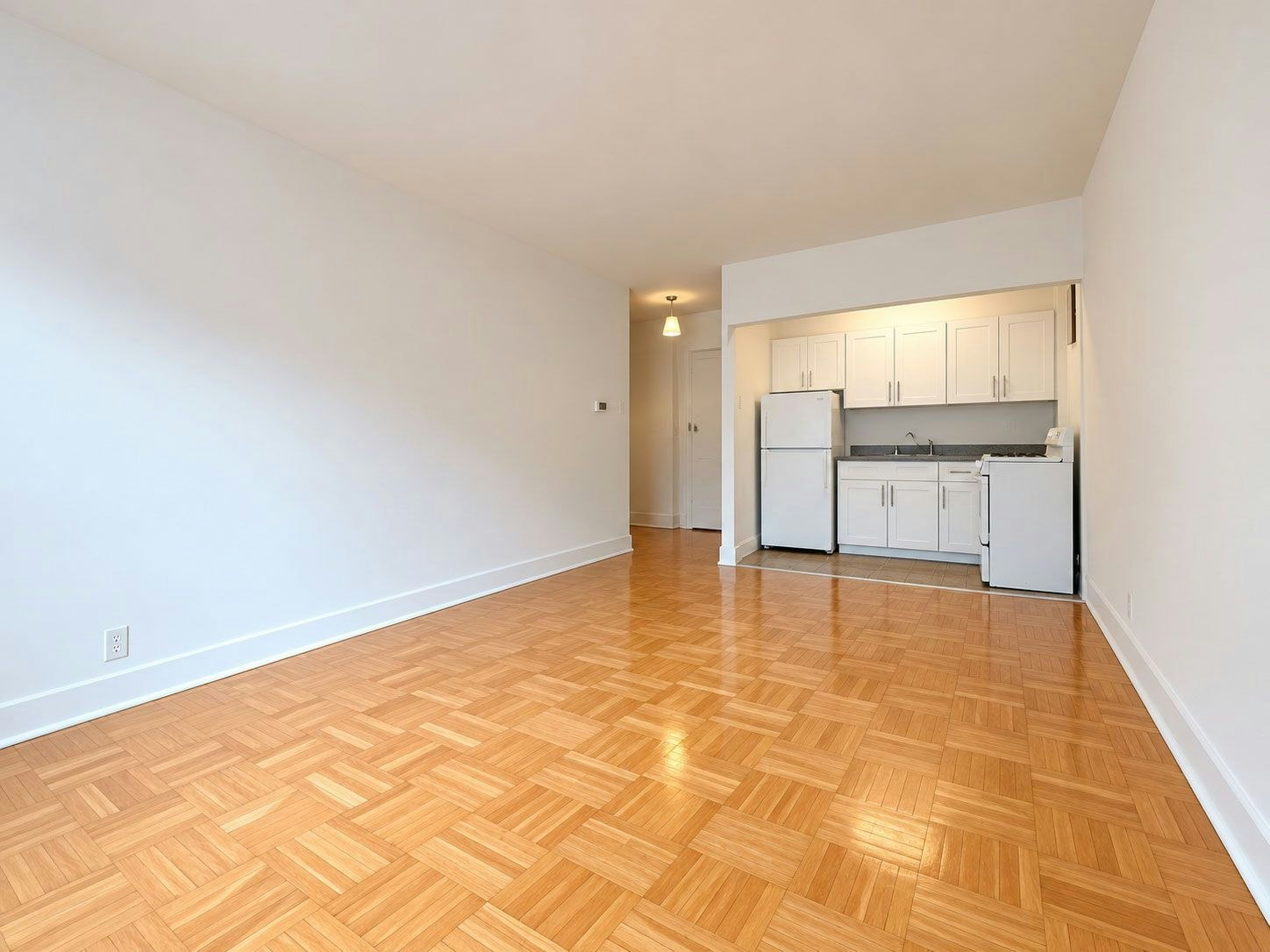 201-3455 Rue Stanley, Montréal, QC, H3A 1S3 - 2