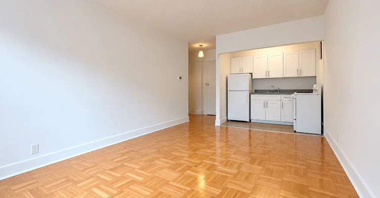 201-3455 Rue Stanley, Montréal, QC, H3A 1S3 - 2
