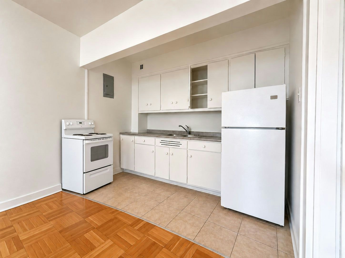 203-3455 Rue Stanley, Montréal, QC, H3A 1S3 - 3