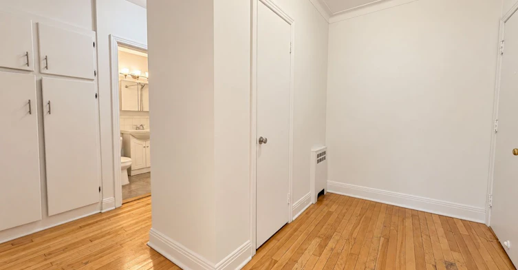 7-3465 Rue Stanley, Montréal, QC, H3A 1S2