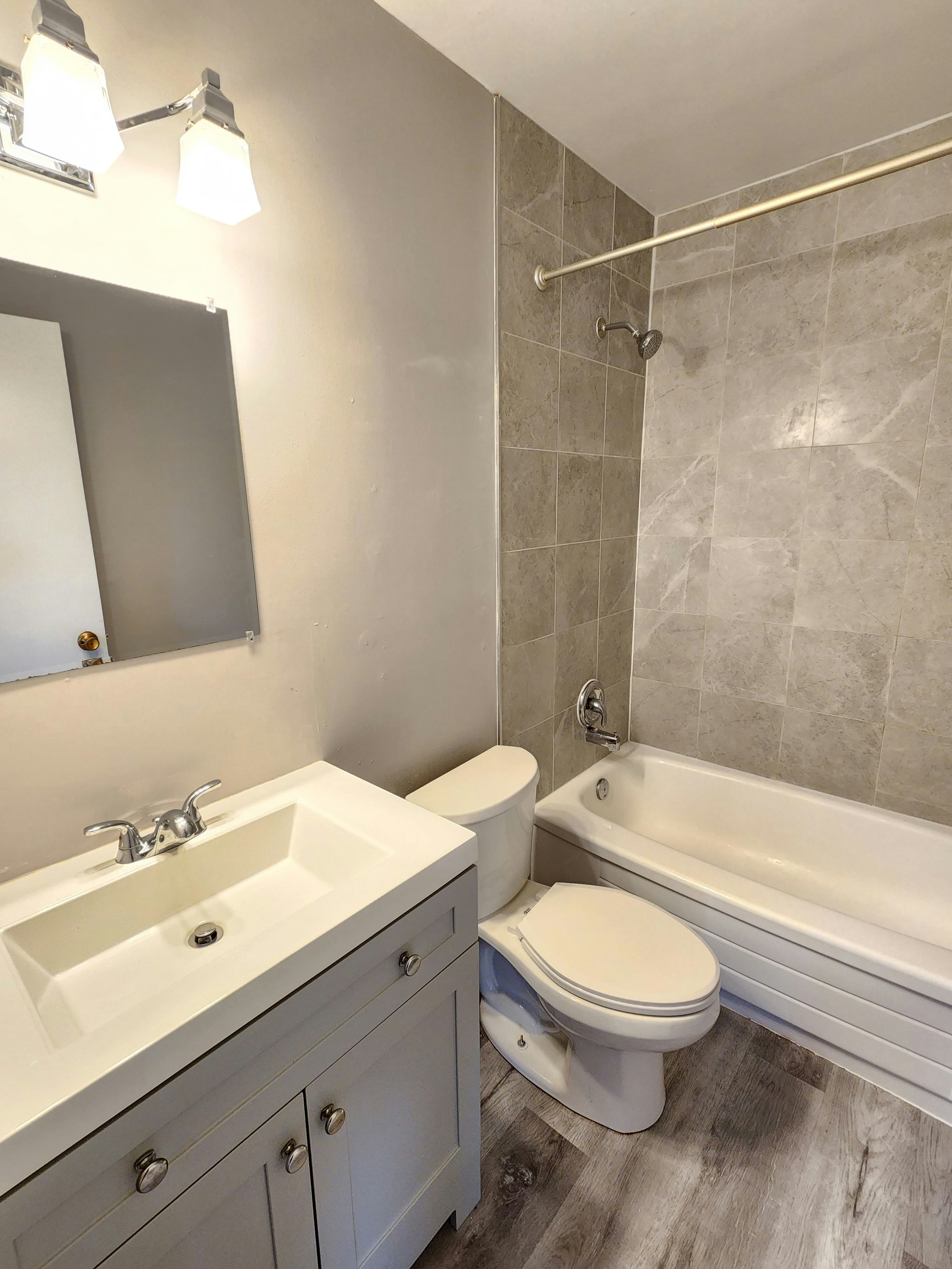 304-180 Edinburgh Street, Peterborough, ON, K9H 3E2 - 5