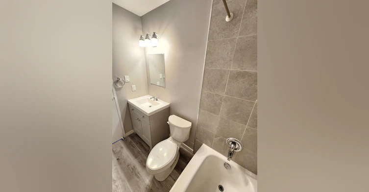 304-180 Edinburgh Street, Peterborough, ON, K9H 3E2 - 9