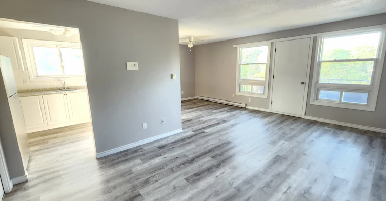 304-180 Edinburgh Street, Peterborough, ON, K9H 3E2 - 6