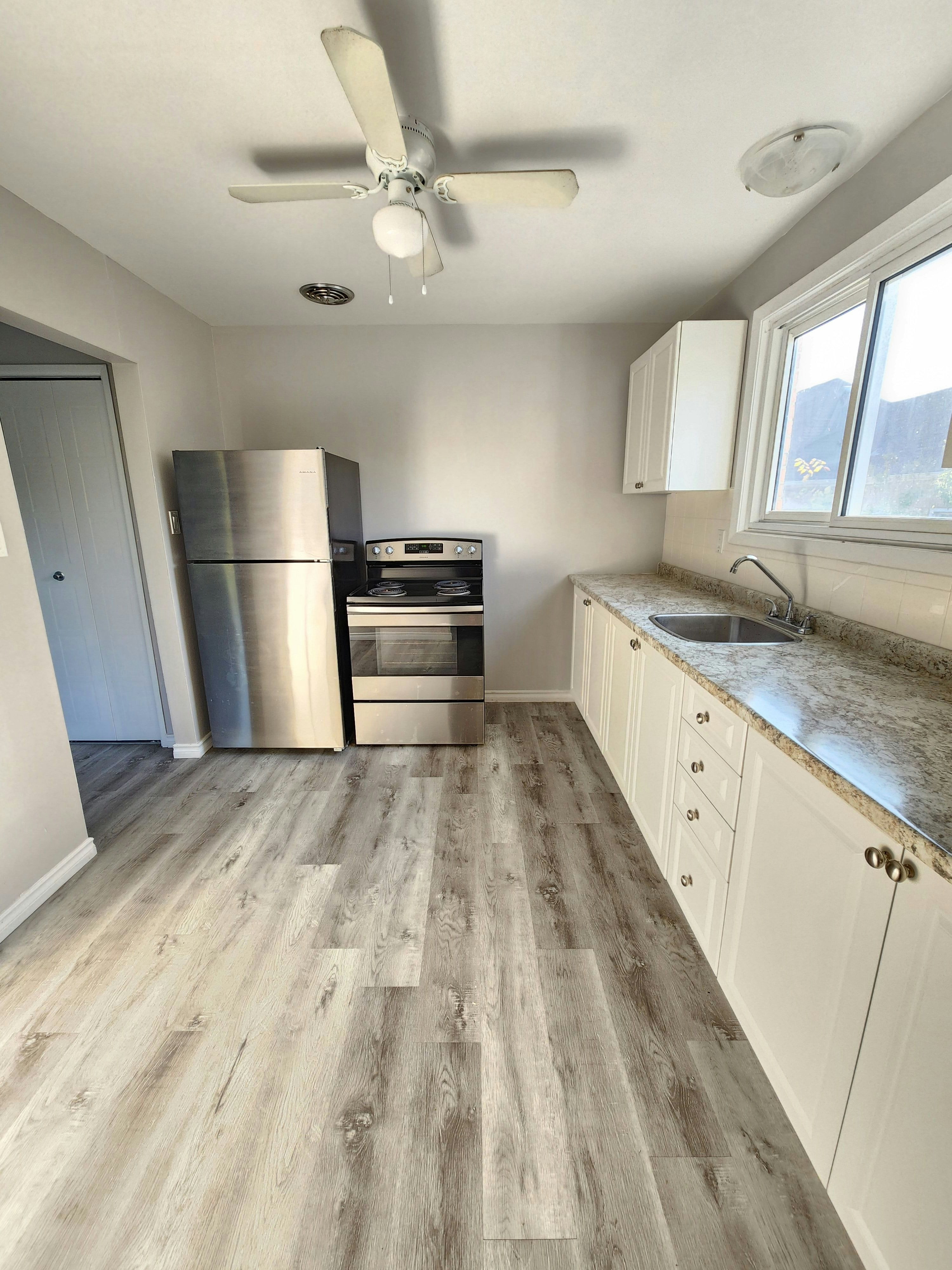 304-180 Edinburgh Street, Peterborough, ON, K9H 3E2 - 10