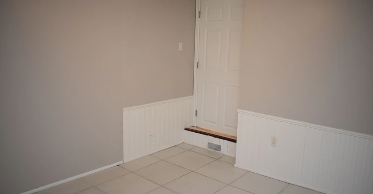 1-98 Adelaide Ave E, Oshawa, ON, L1G 1Z1 - 8
