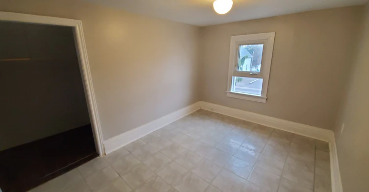 1-98 Adelaide Ave E, Oshawa, ON, L1G 1Z1 - 5