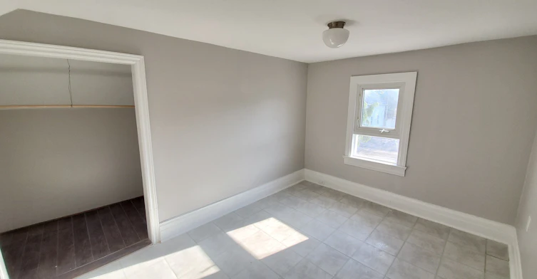 1-98 Adelaide Ave E, Oshawa, ON, L1G 1Z1 - 14