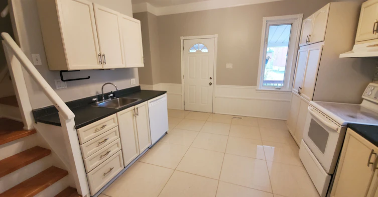 1-98 Adelaide Ave E, Oshawa, ON, L1G 1Z1 - 13