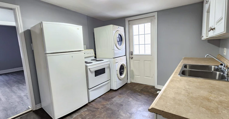 4-185 Parkhill Rd W, Peterborough, ON, K9H 3H4 - 3