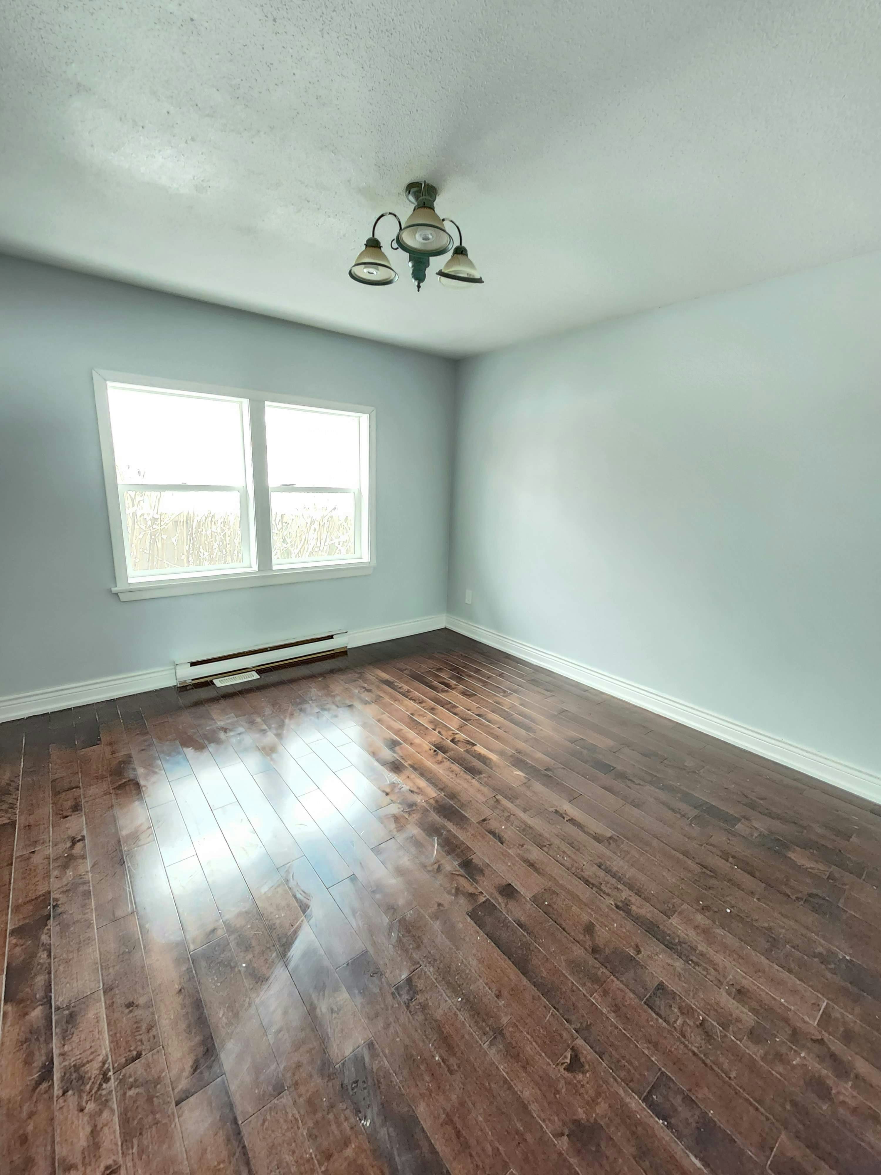 1-221 Johnson Ave, Oshawa, ON, L1J 1S4 - 4