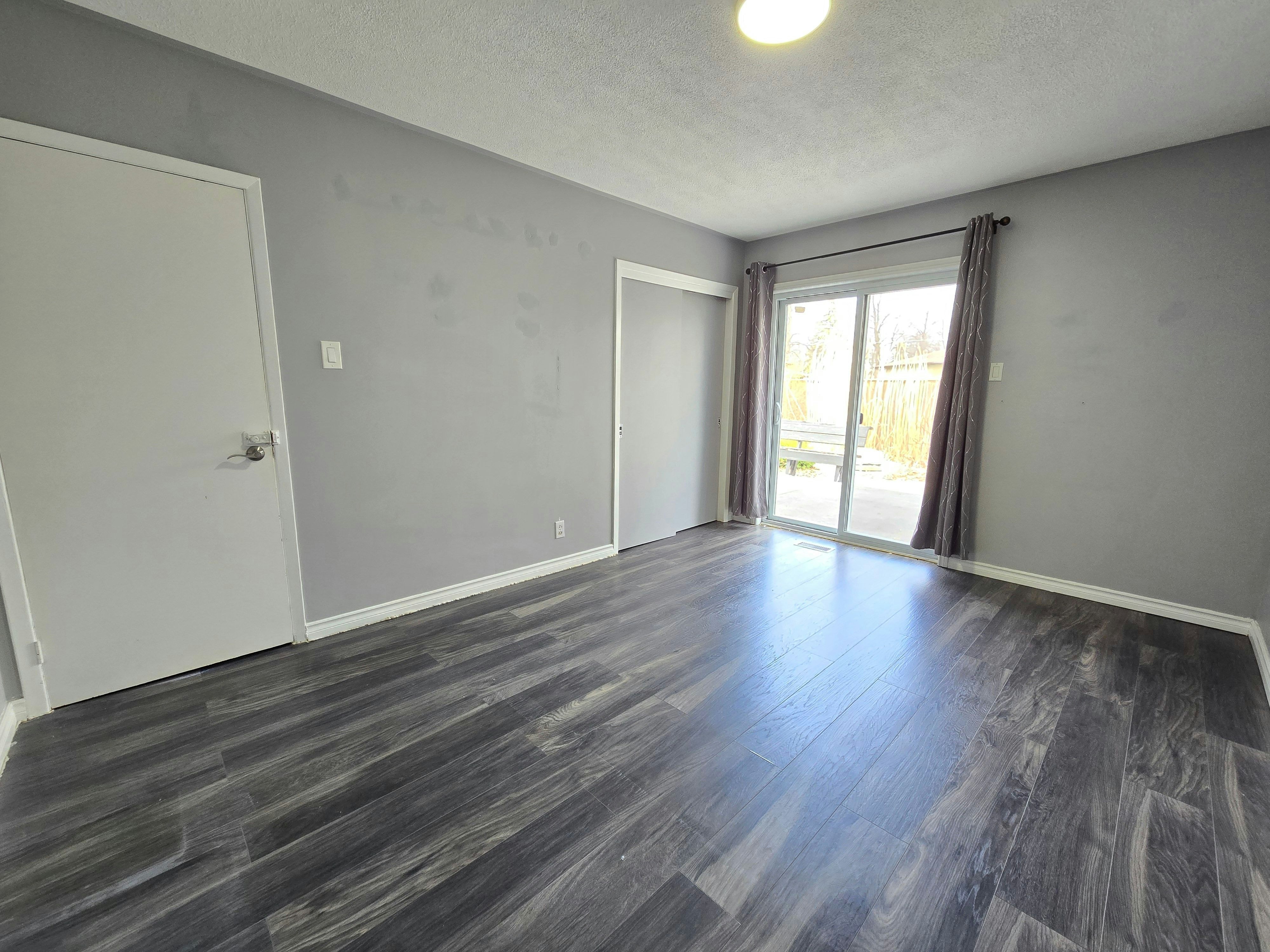 1-792 Eastbourne Ave, Oshawa, ON, L1G 1P3 - 8