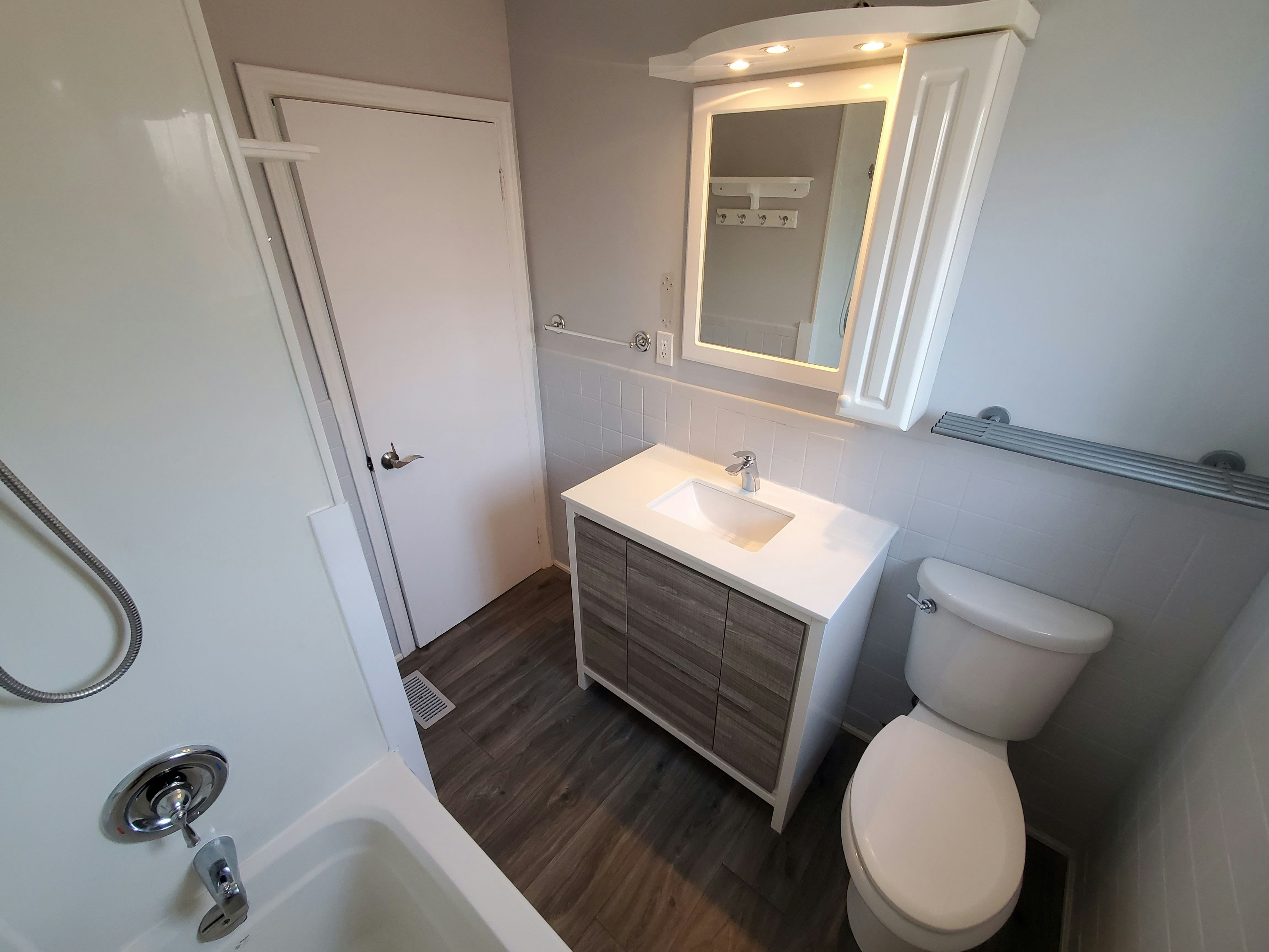1-792 Eastbourne Ave, Oshawa, ON, L1G 1P3 - 4