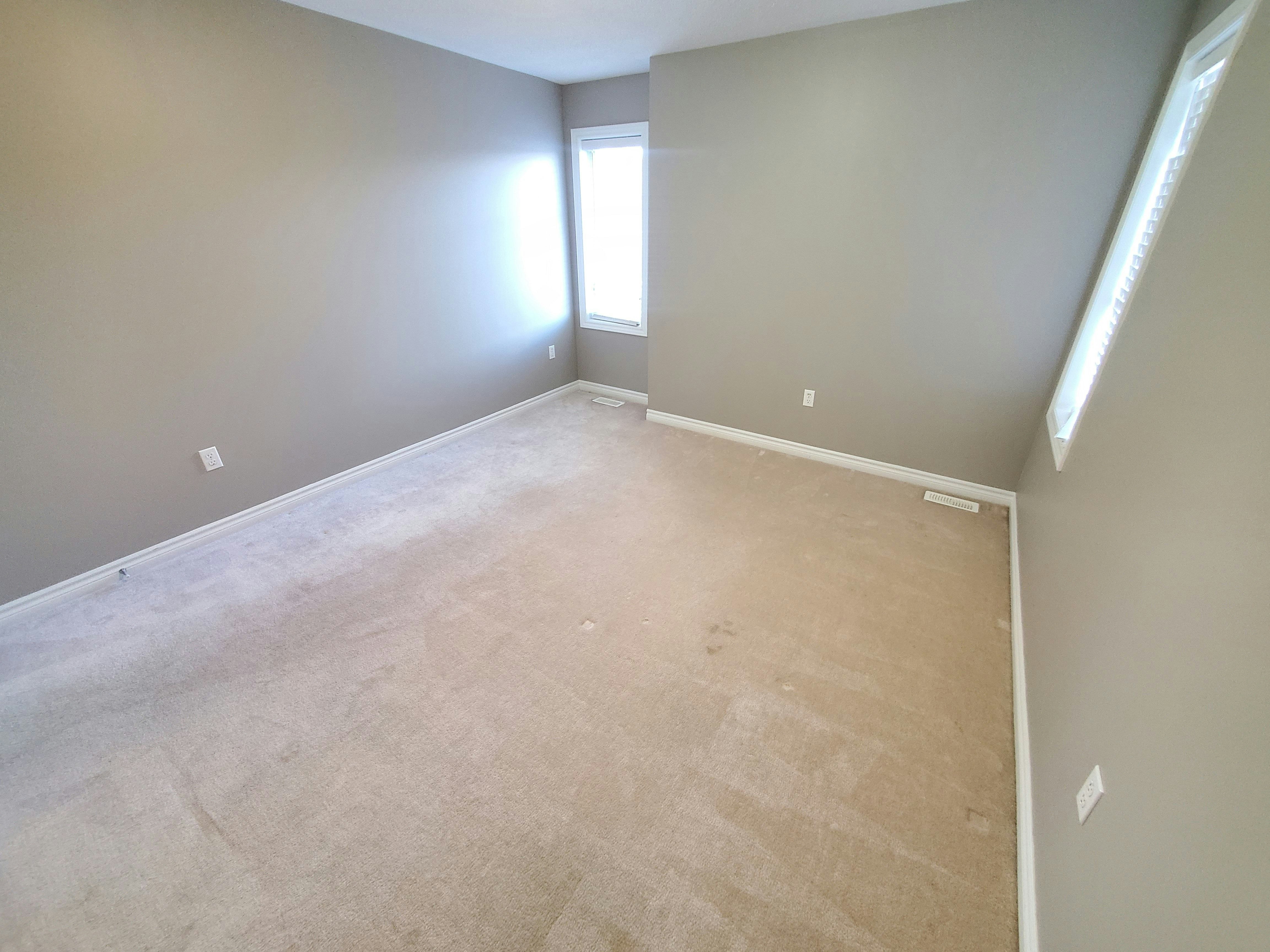 Main Unit-27 Kimble Ave, Clarington, ON, L1C 0J9 - 11