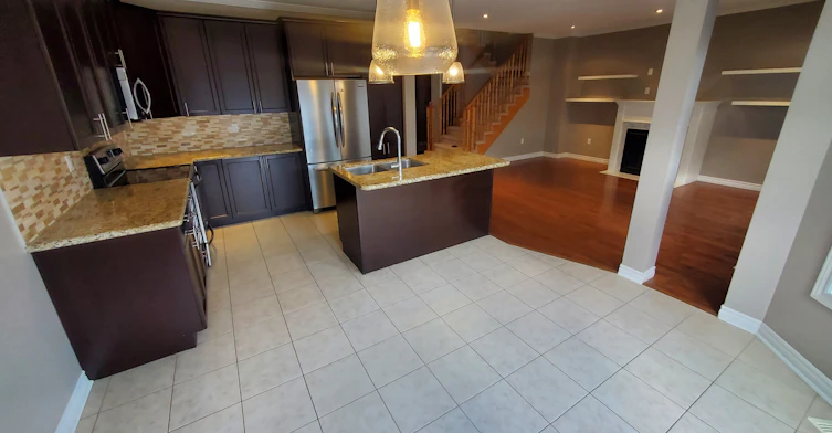 Main Unit-27 Kimble Ave, Clarington, ON, L1C 0J9 - 7