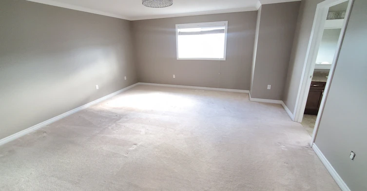 Main Unit-27 Kimble Ave, Clarington, ON, L1C 0J9 - 10