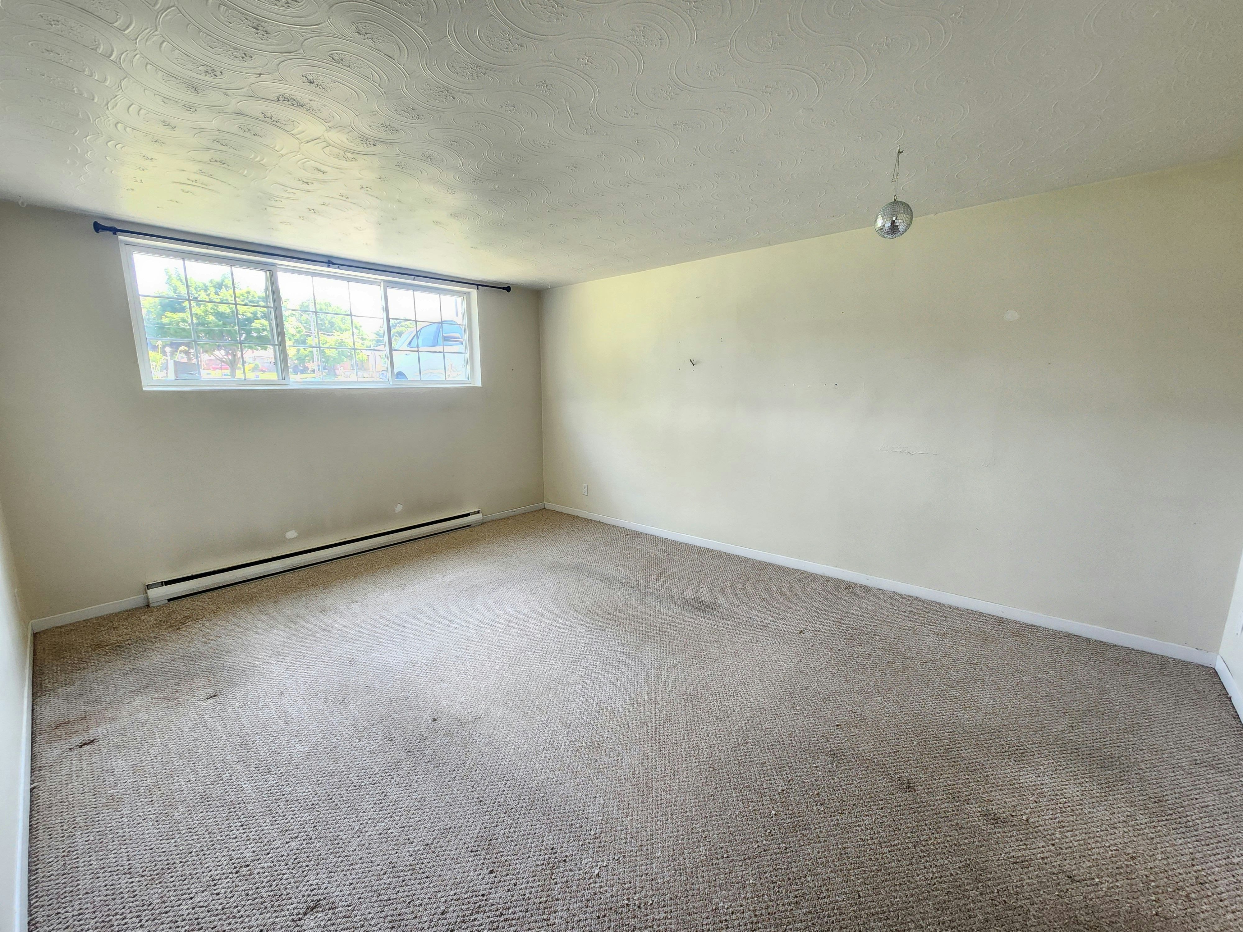 Lower Unit-1402 Lakefield St, Oshawa, ON, L1J 3Y7 - 2
