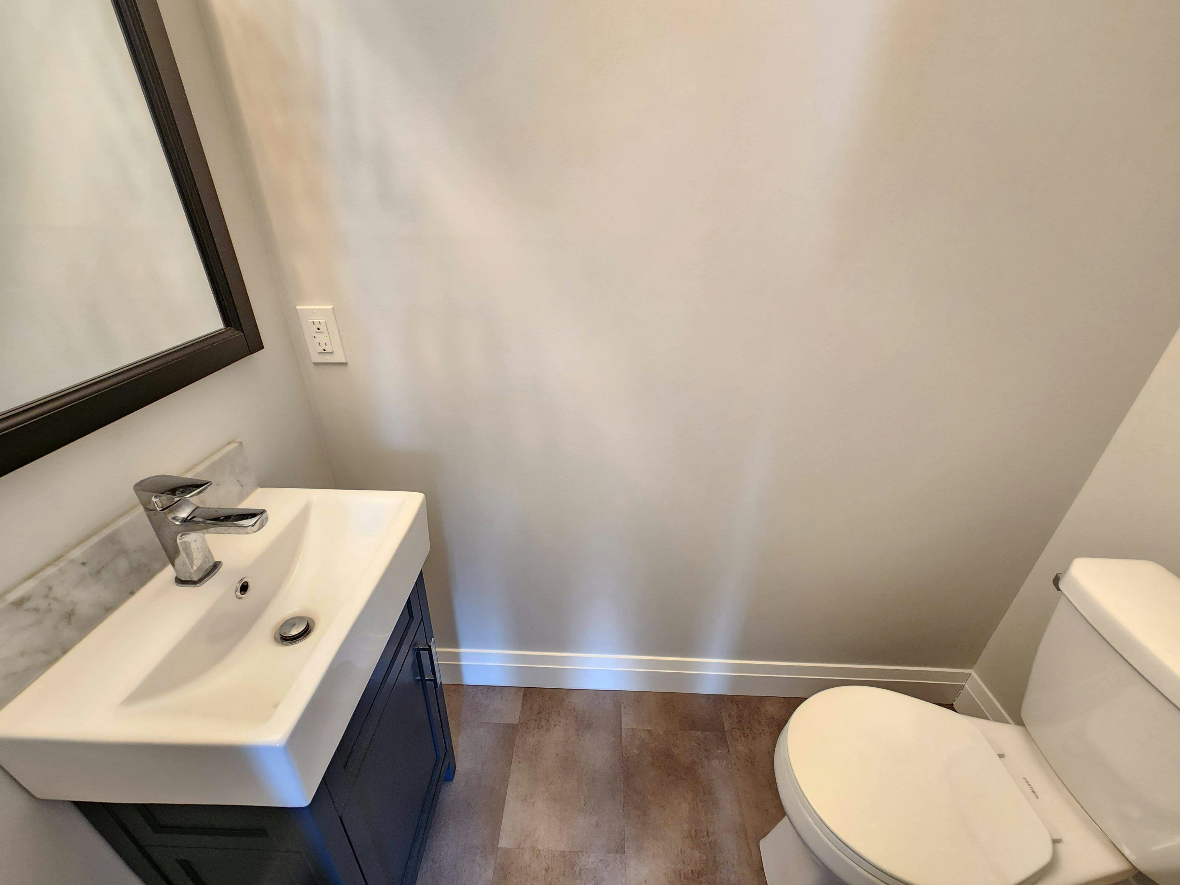 1-750 Fairbairn St, Peterborough, ON, K9H 6B7 - 11