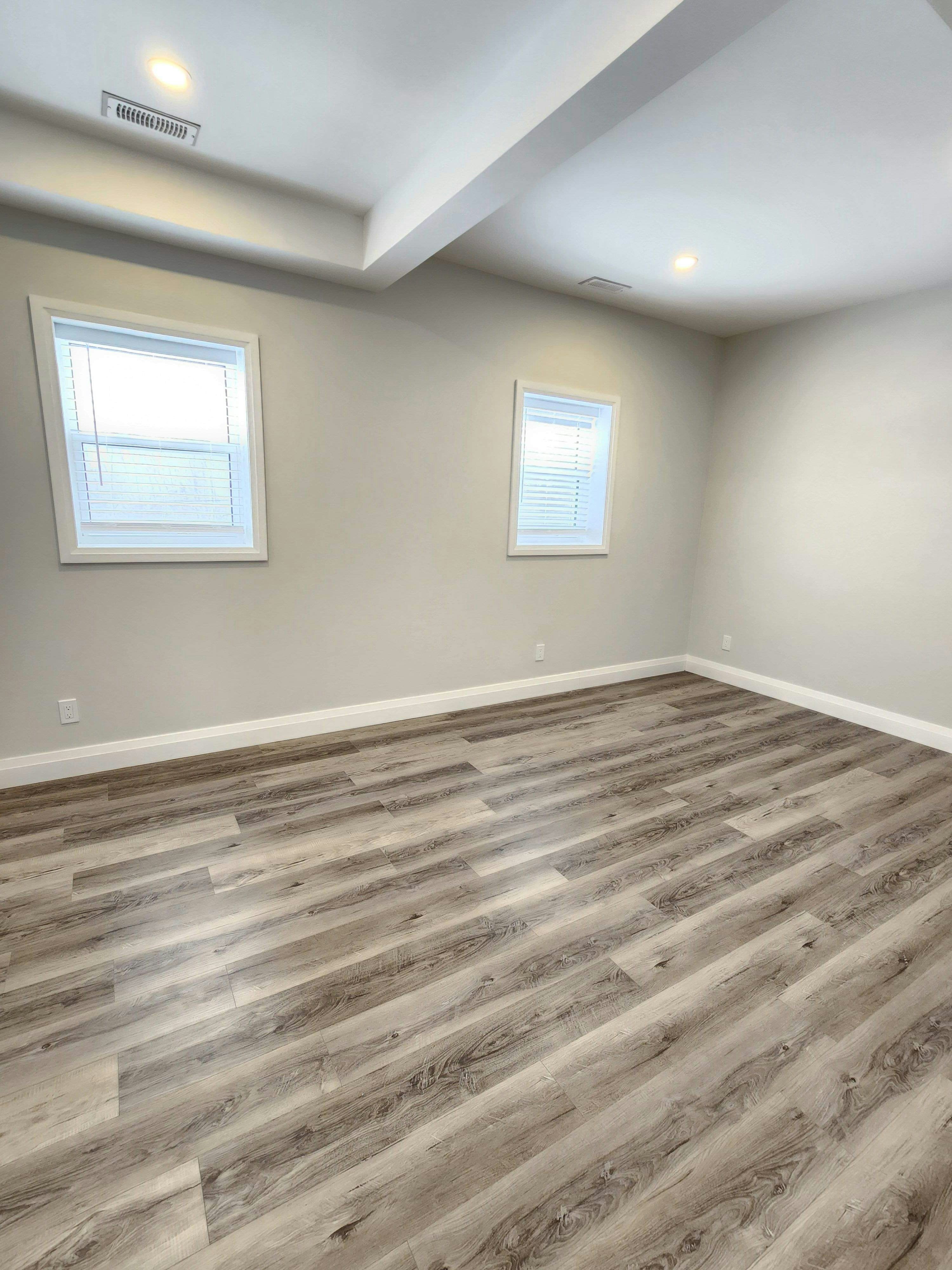 1-750 Fairbairn St, Peterborough, ON, K9H 6B7 - 8