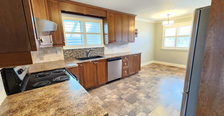 Upper Unit-945 Willowdale Avenue, Oshawa, ON, L1H 1W3 - 6