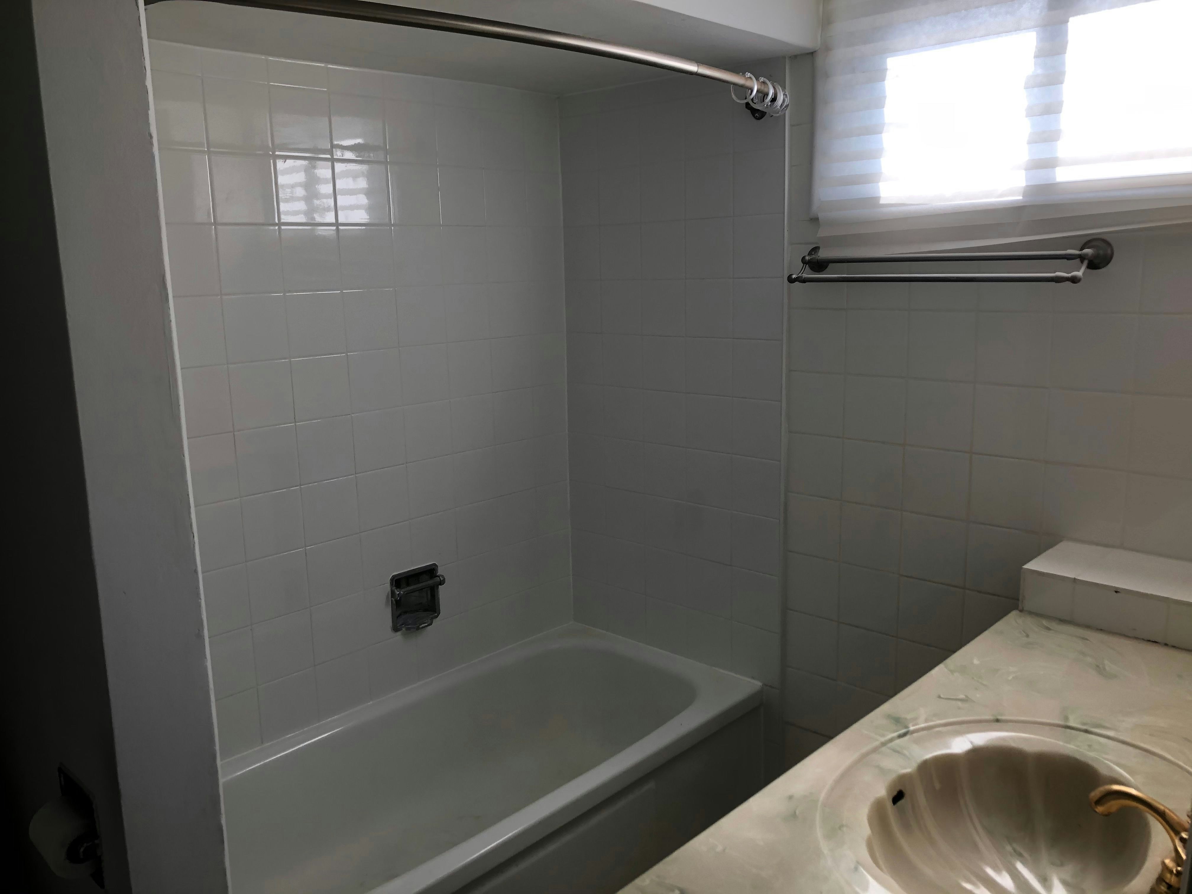 Lower-94 Royal Street, Oshawa, ON, L1H 2T7 - 2