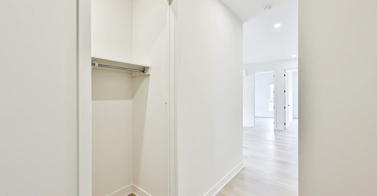 202-100 Rue De La Sablière, Sainte-Agathe-des-Monts, QC, J8C 2Z7 - 2