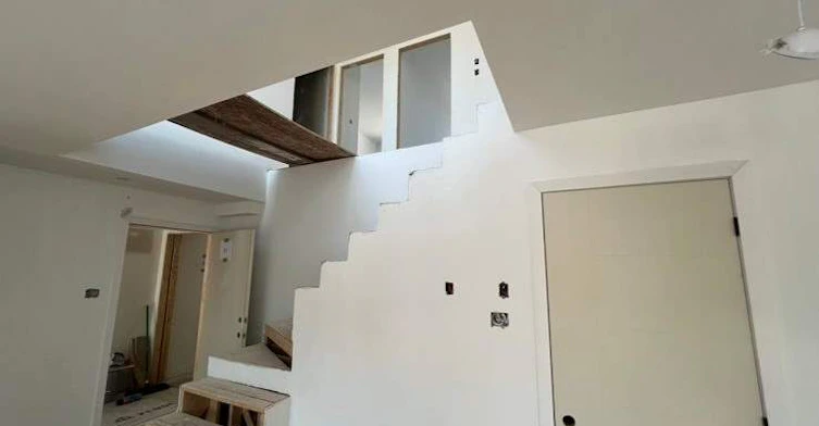 E6-430 Sainte Croix Avenue, Montréal, QC, H4L 3X4