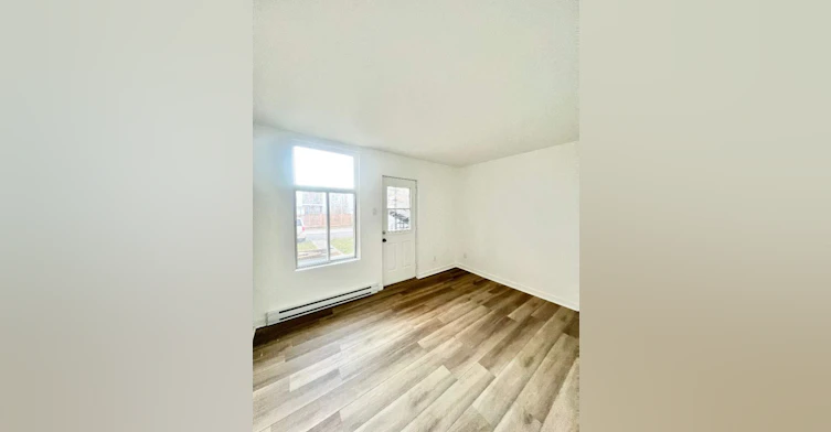 368-368 Rue Willibrord, Montréal, QC, H4G 2T7 - 4