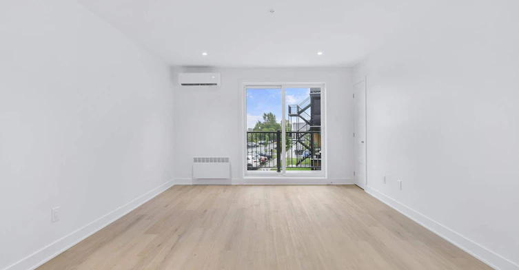 202-570 Rue Notre Dame, Lavaltrie, QC, J5T 1K7 - 5