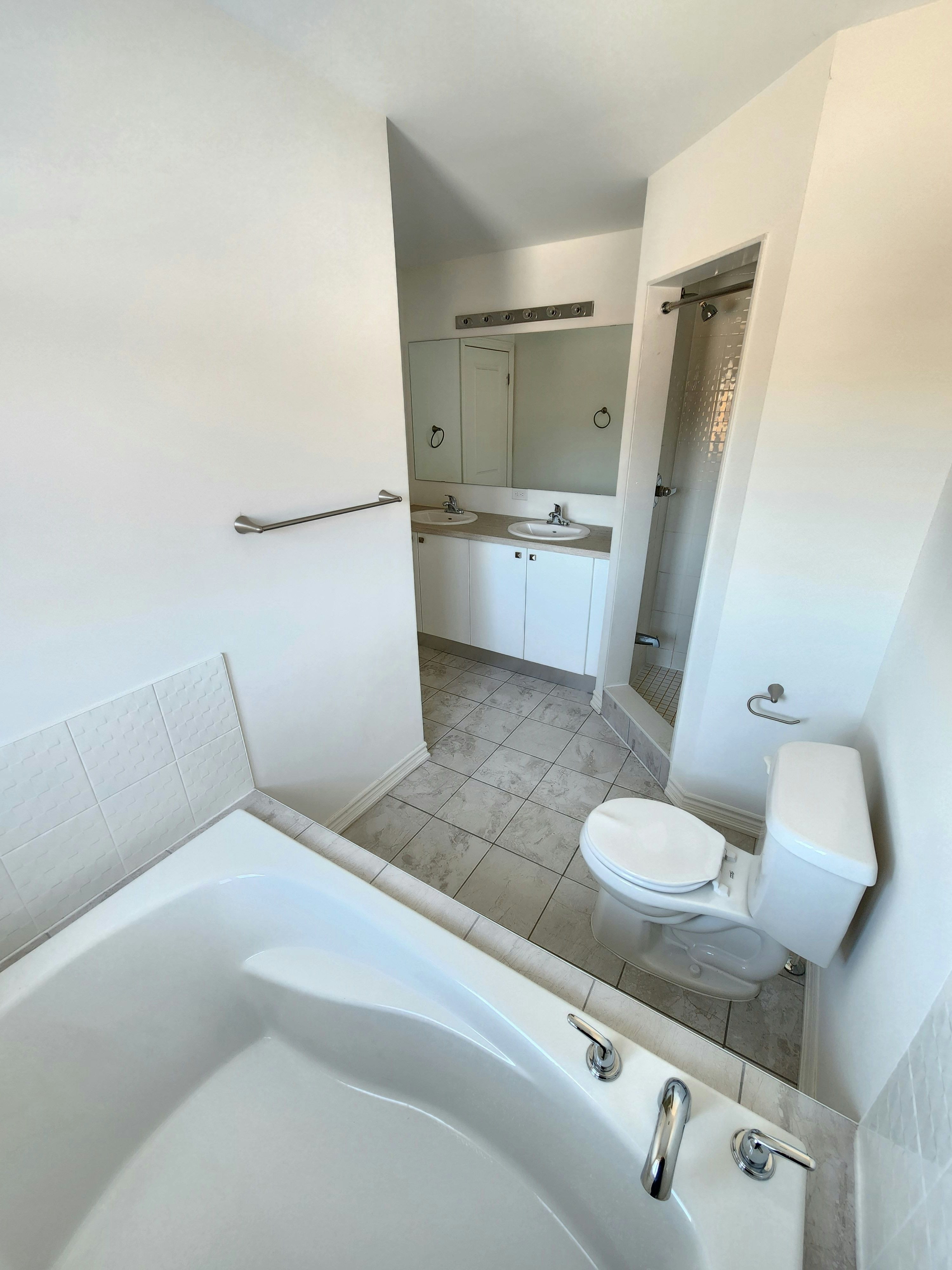 elephanthill-122 Elephant Hill Drive, Clarington, ON, L1C 4M6