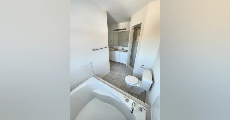 elephanthill-122 Elephant Hill Drive, Clarington, ON, L1C 4M6