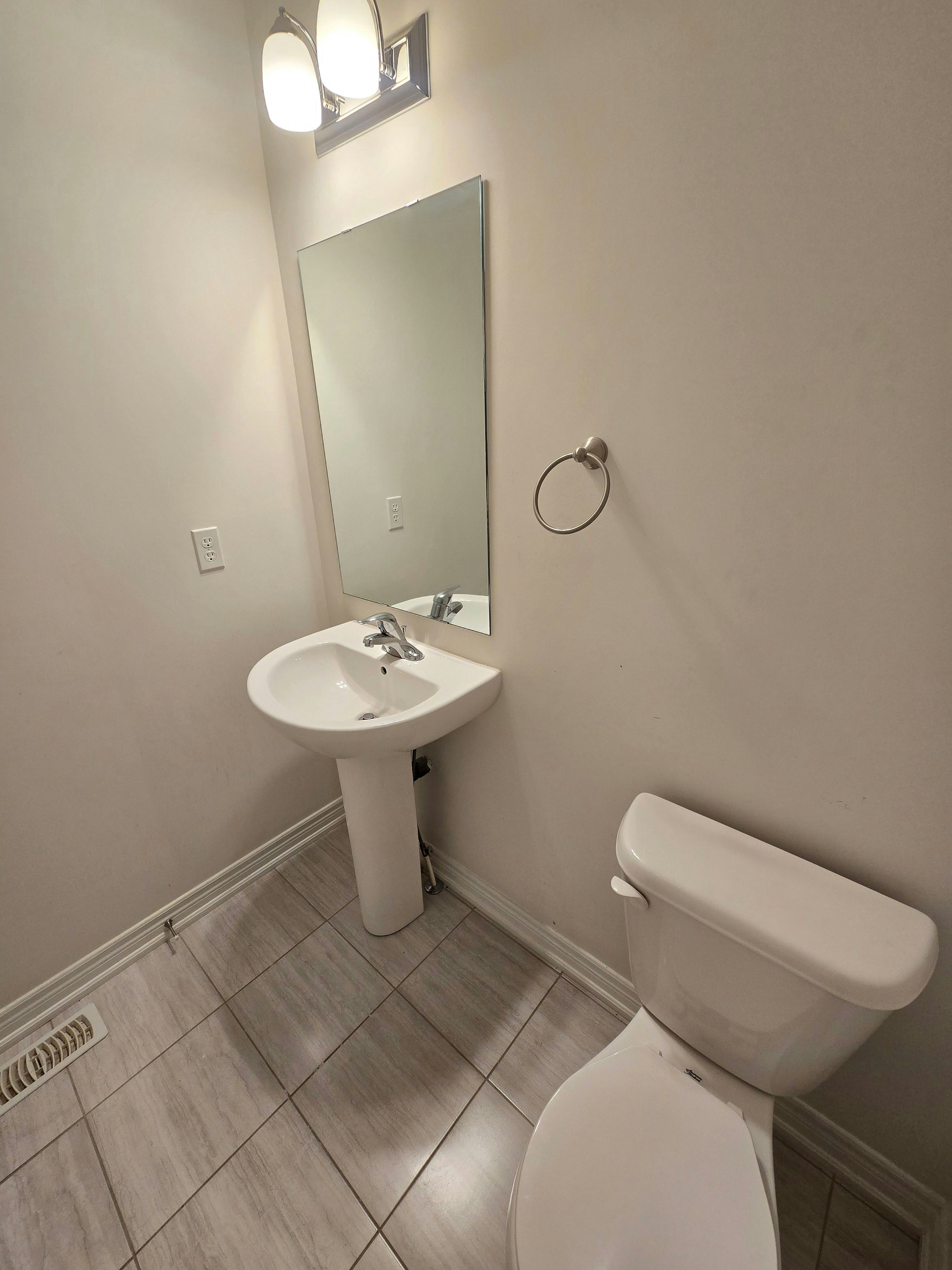 Windfields Dr-384 Windfields Farm Drive West, Oshawa, ON, L1H 7K4 - 5