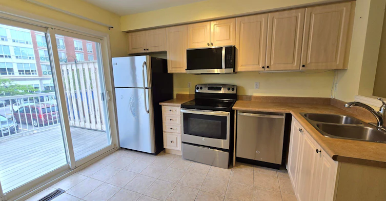 100-1775 Valley Farm Road, Pickering, ON, L1V 0A5 - 3
