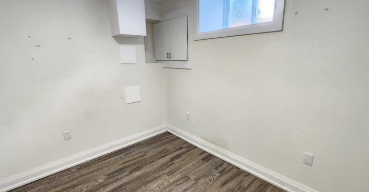 Lower unit -363 Adelaide Avenue West, Oshawa, ON, L1J 2R7 - 3