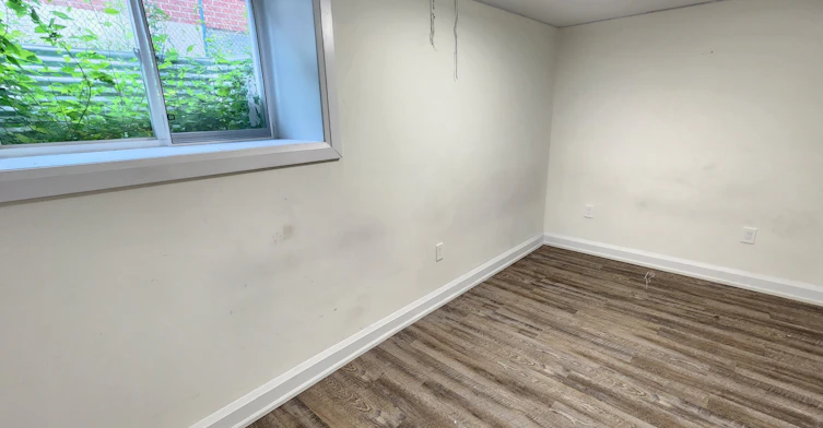 Lower unit -363 Adelaide Avenue West, Oshawa, ON, L1J 2R7 - 5