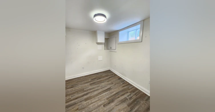 Lower unit -363 Adelaide Avenue West, Oshawa, ON, L1J 2R7 - 8