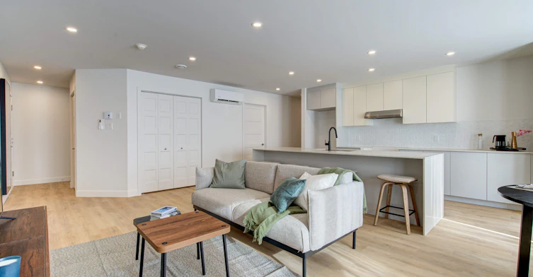 201-Huntingdon , Huntingdon, QC, J0S 1H0 - 2