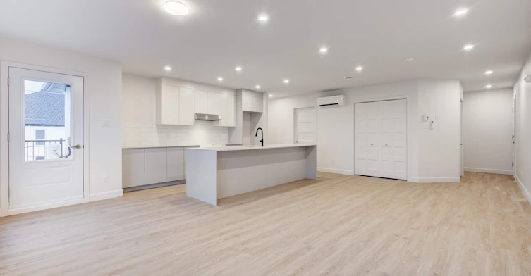 202-Huntingdon , Huntingdon, QC, J0S 1H0