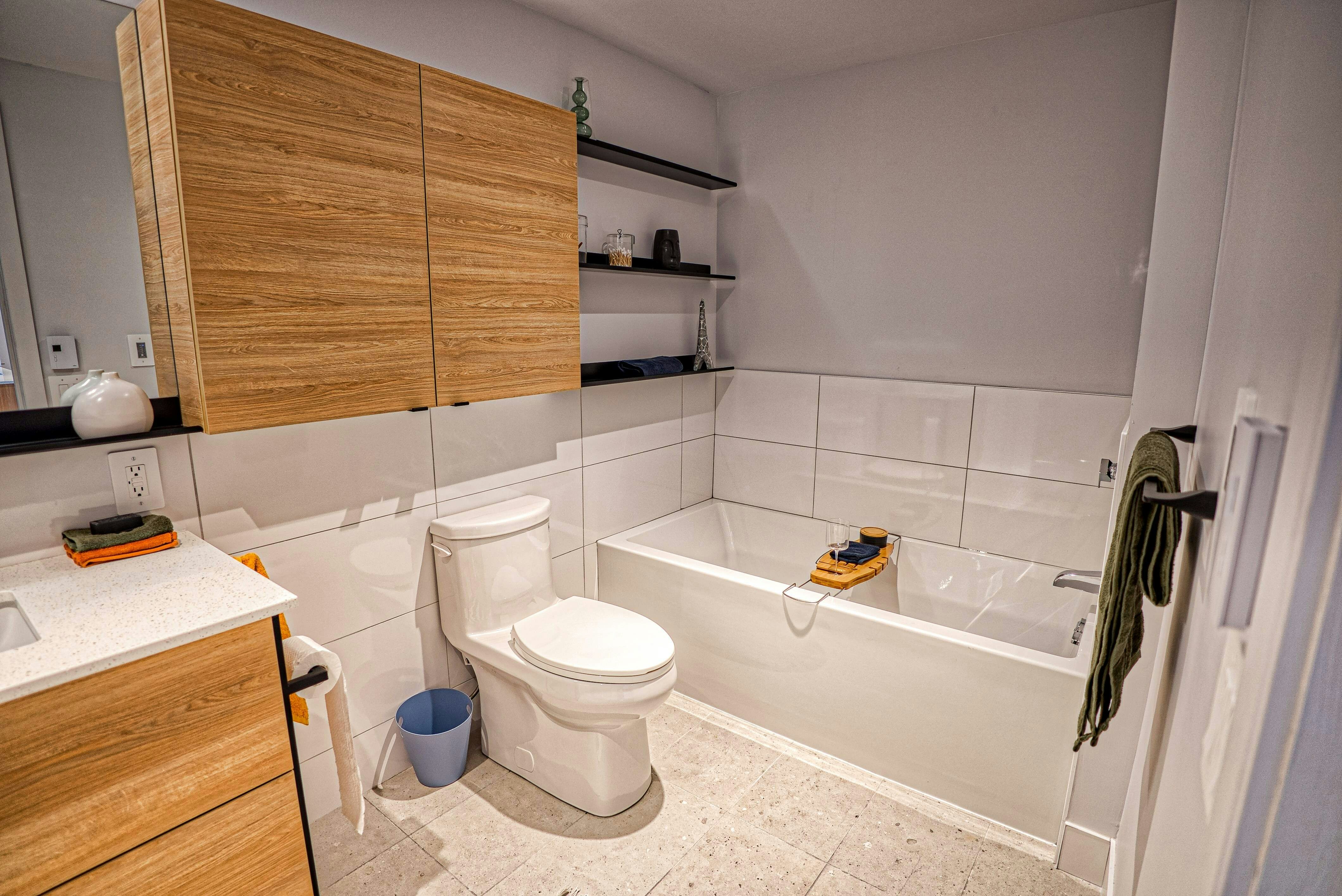 422-8205 Ave Du Cirque, Montréal, QC, H1Z 0B5 - 2