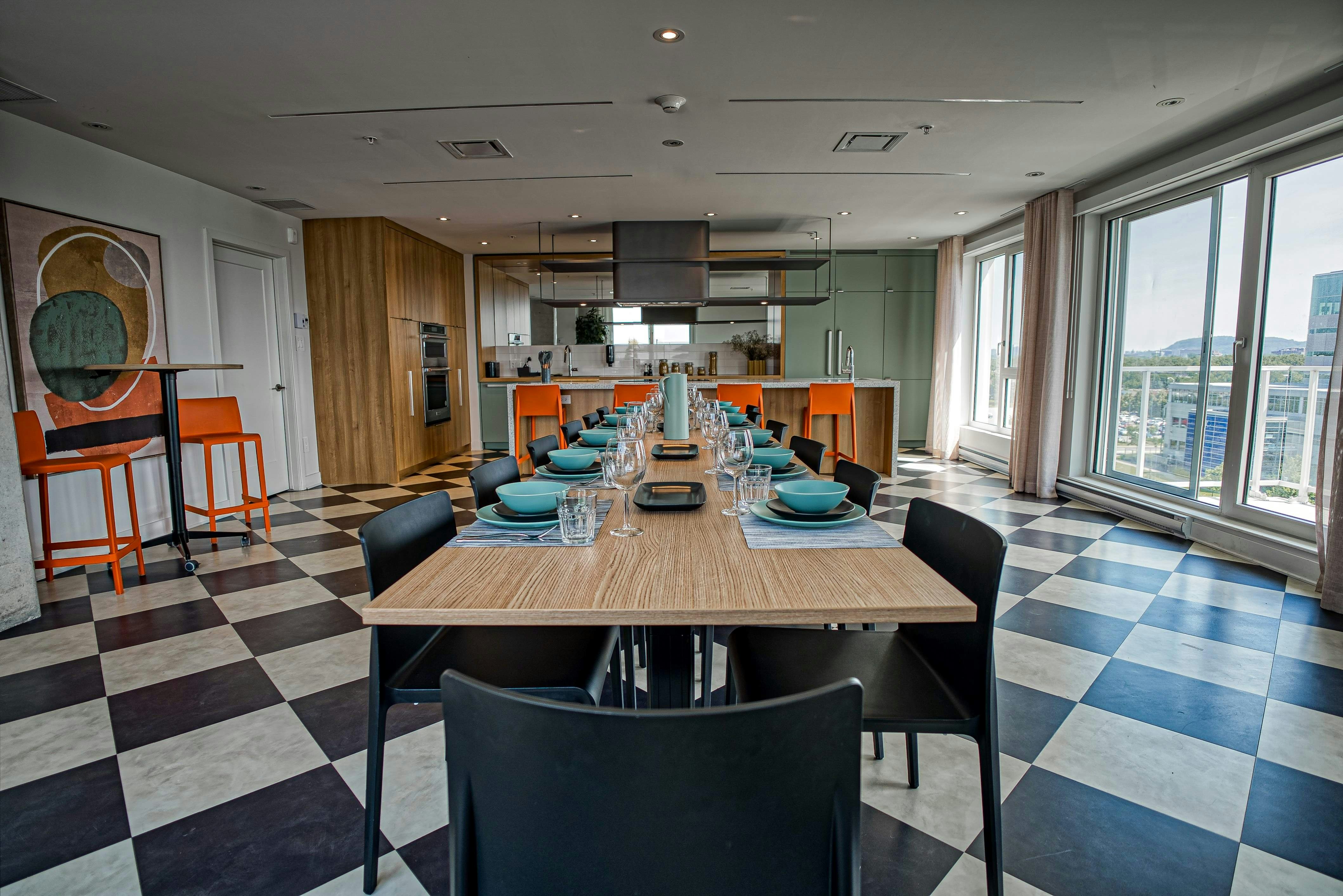 422-8205 Ave Du Cirque, Montréal, QC, H1Z 0B5 - 8